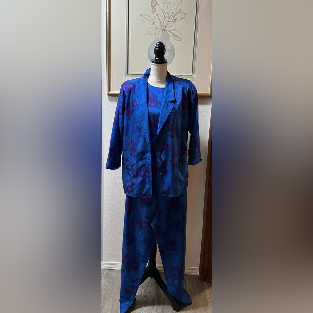 80s/90s G.w. Blue Floral Polyester three pieces set.
